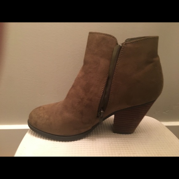 Mix No. 6 army Green Booties - Picture 2 of 3